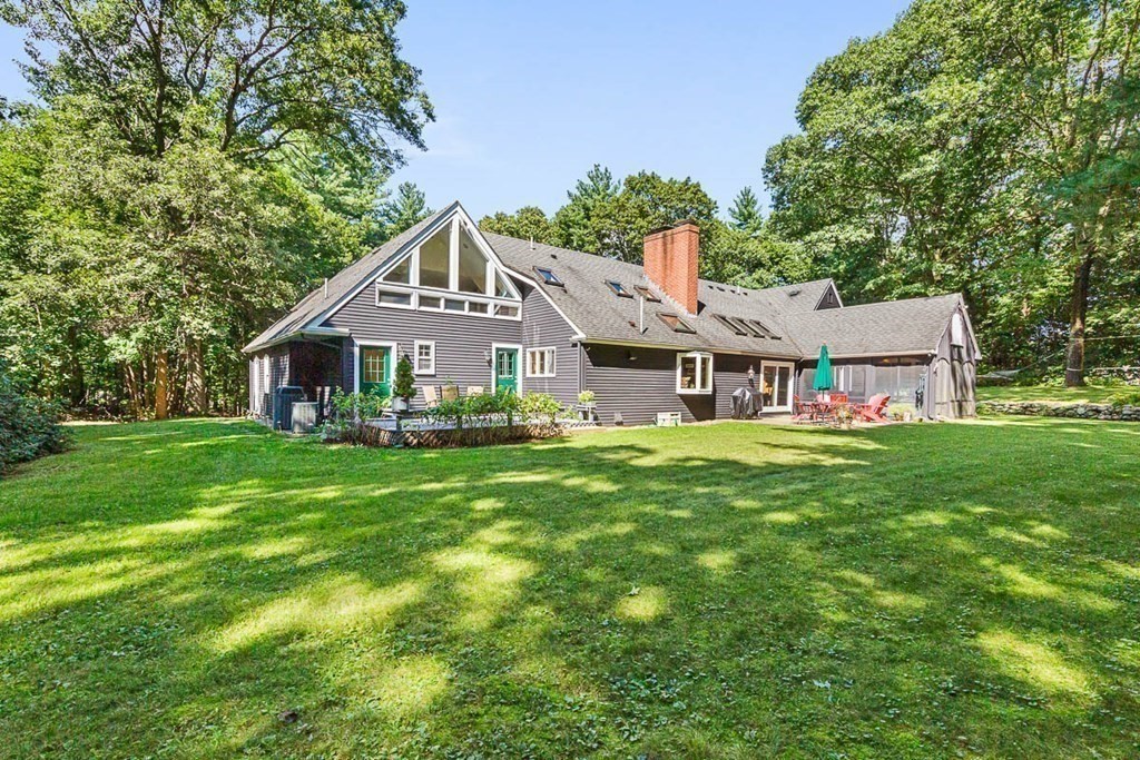 165 Cherry Street Wenham, MA 01984 - Photo 3 of 42 Gallery Image 3