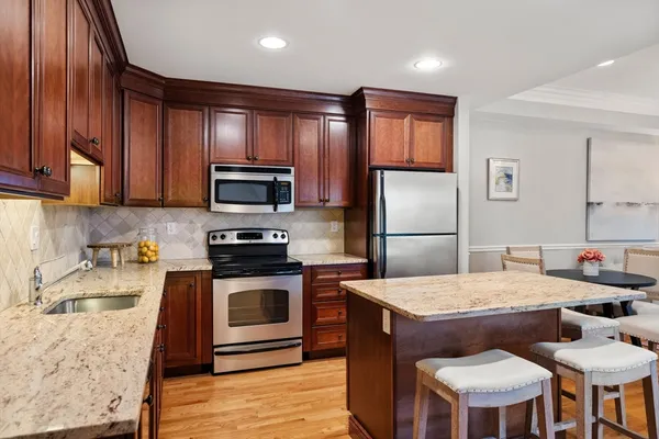 $499,000 | 12 Russell Road, Unit 404, Wellesley, MA 02482