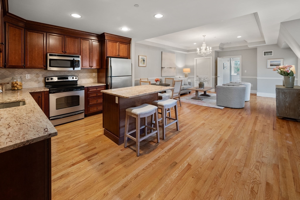 12 Russell Road, Unit 404 Wellesley, MA 02482 - Photo 3 of 17