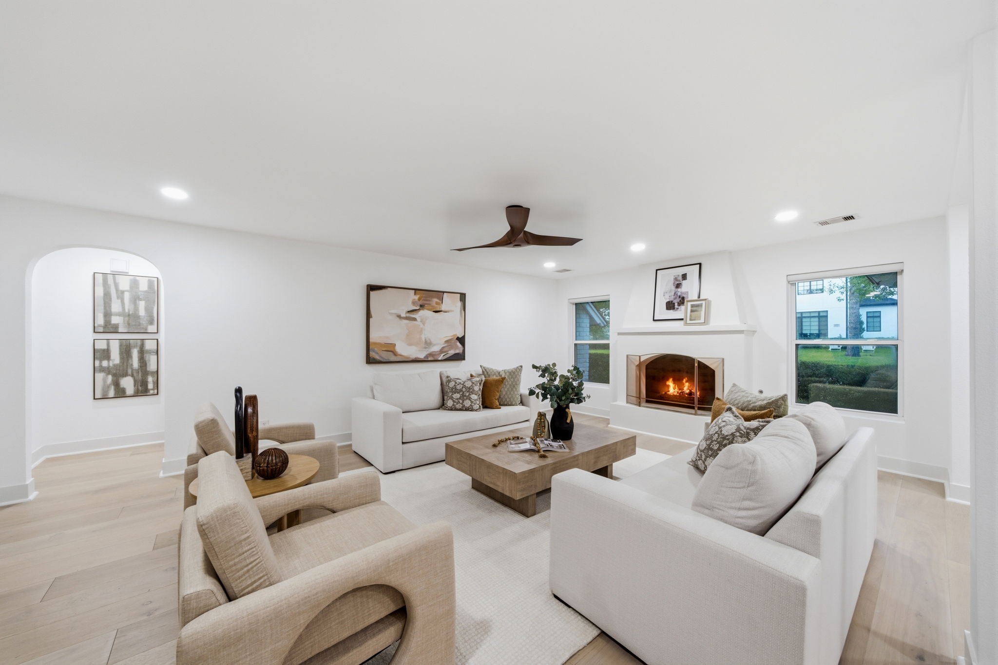 10714 Cranbrook Road Houston, TX 77042 - Photo 9 of 42 Gallery Image 9