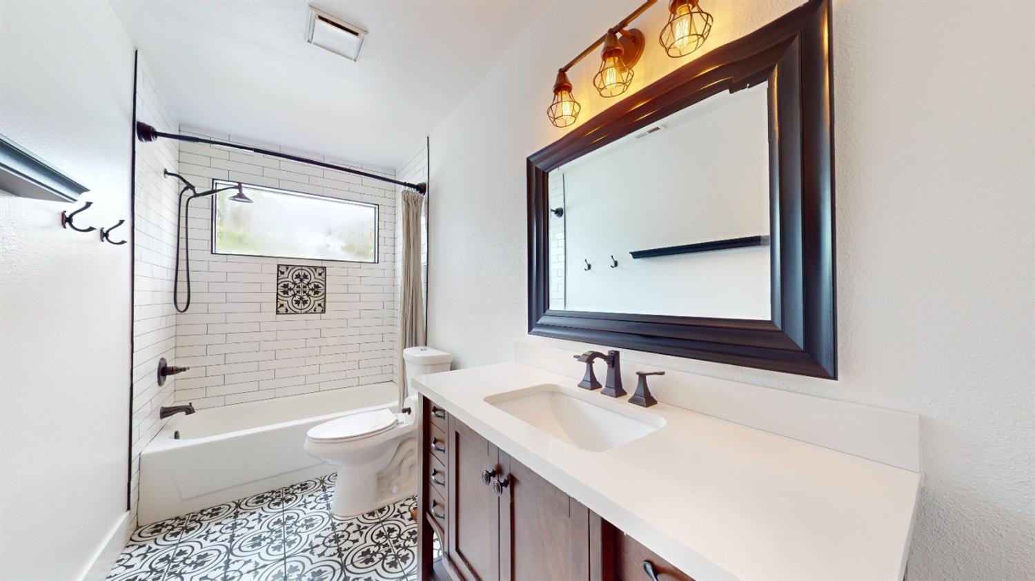 3053 Fowler Avenue Clovis, CA 93611 - Photo 27 of 48 GUEST BATH