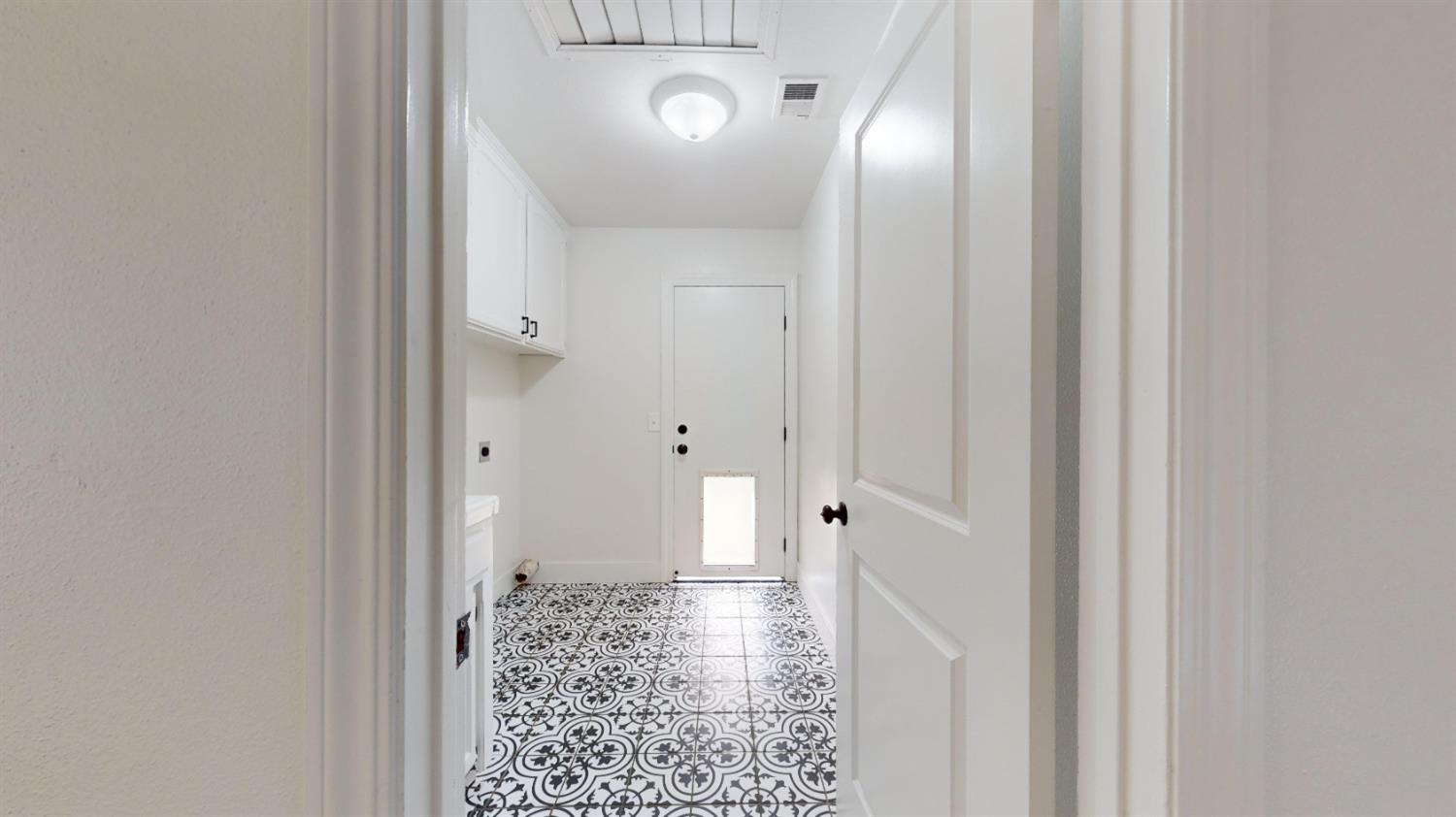 3053 Fowler Avenue Clovis, CA 93611 - Photo 35 of 48 WASH ROOM