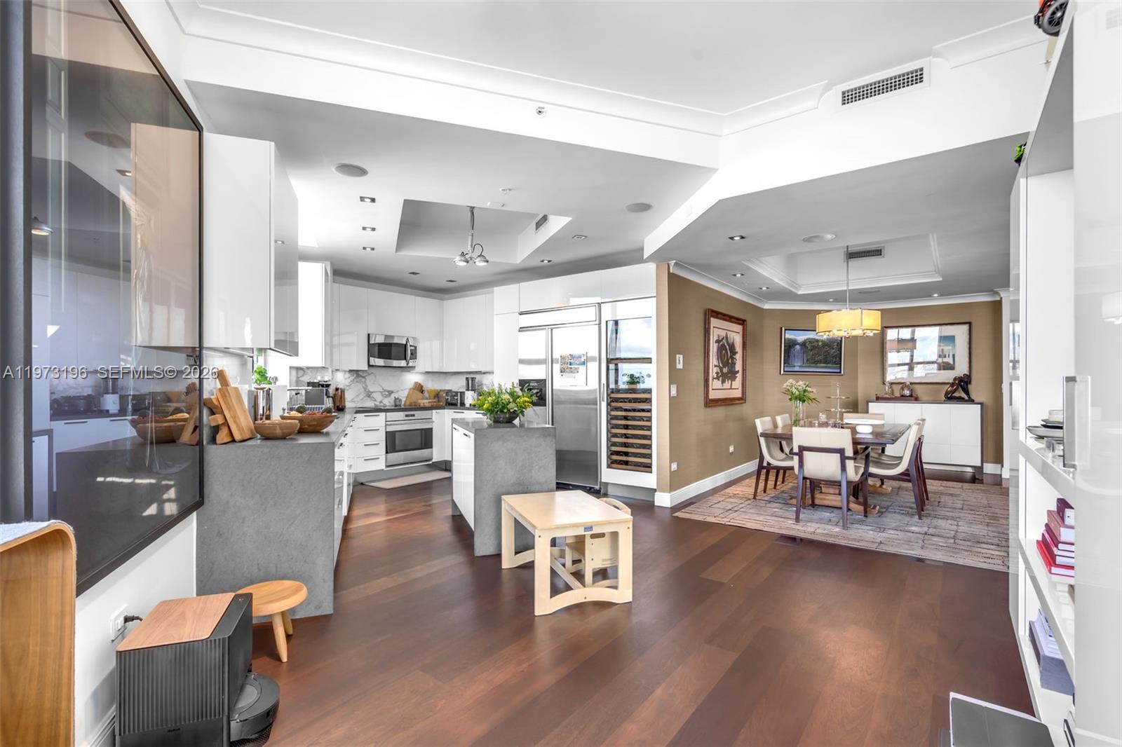 848 Brickell Key Drive, Unit LPH4401 Miami, FL 33131 - Photo 12 of 54