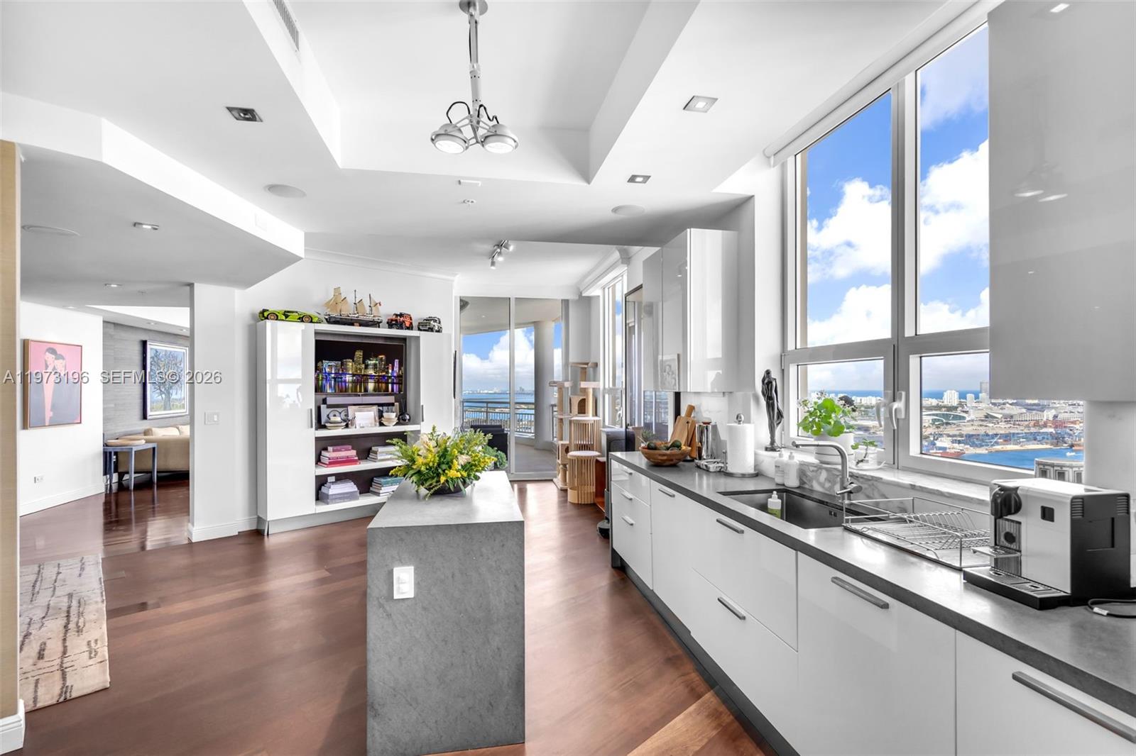 848 Brickell Key Drive, Unit LPH4401 Miami, FL 33131 - Photo 13 of 54