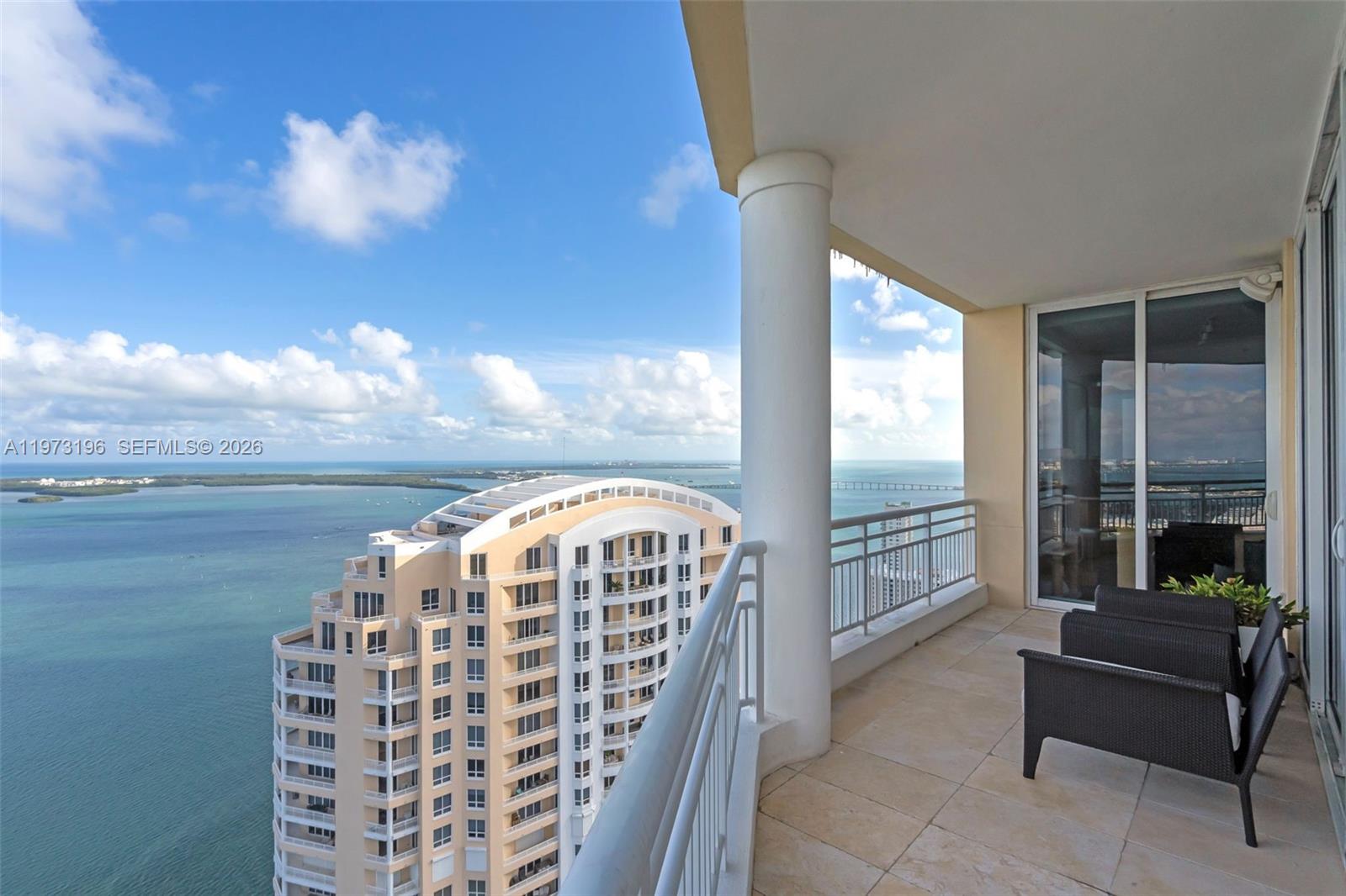 848 Brickell Key Drive, Unit LPH4401 Miami, FL 33131 - Photo 31 of 54
