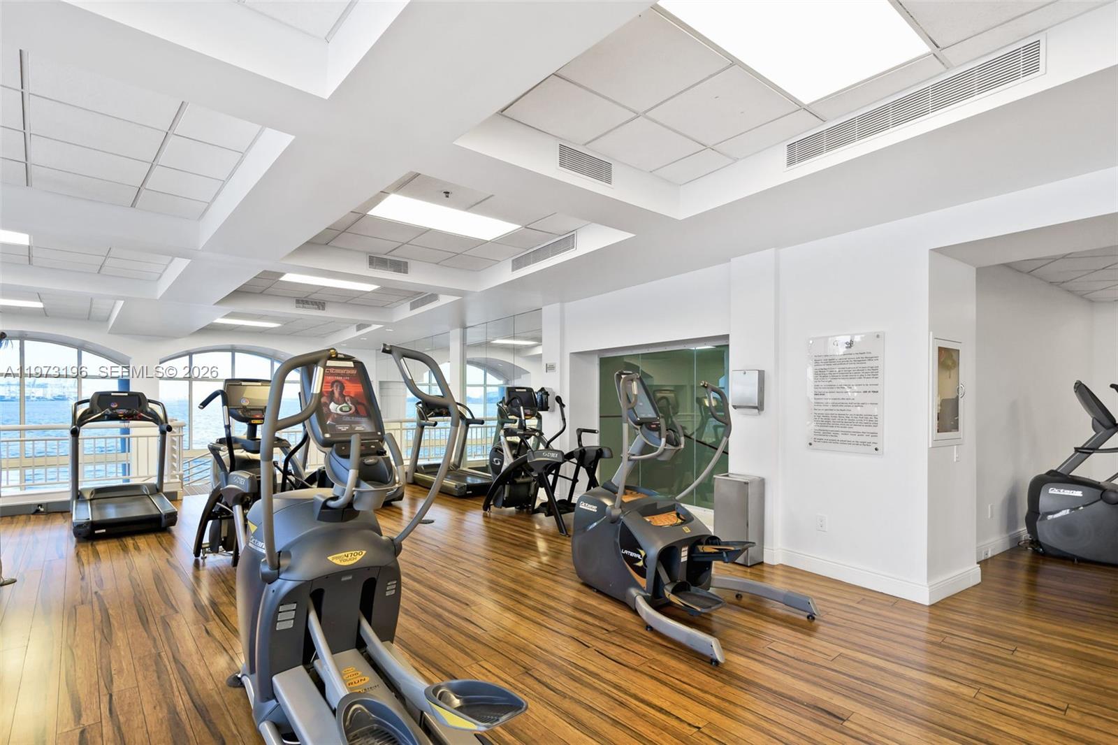 848 Brickell Key Drive, Unit LPH4401 Miami, FL 33131 - Photo 41 of 54