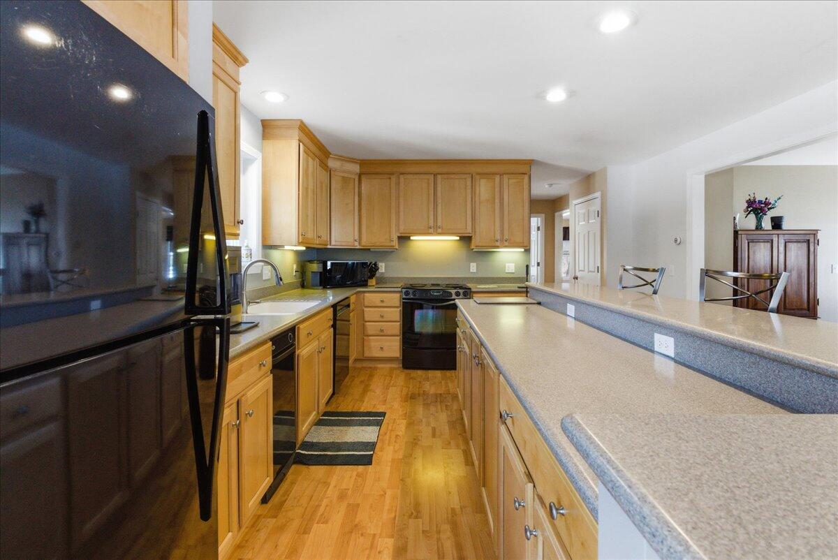 371 Maquoit Road Brunswick, ME 04011 - Photo 14 of 107 044-371 Maquoit Rd_Brunswick_ME-33