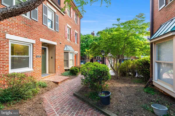 $5,500 | 1126 North Taylor Street, Unit 1, Arlington, VA 22201