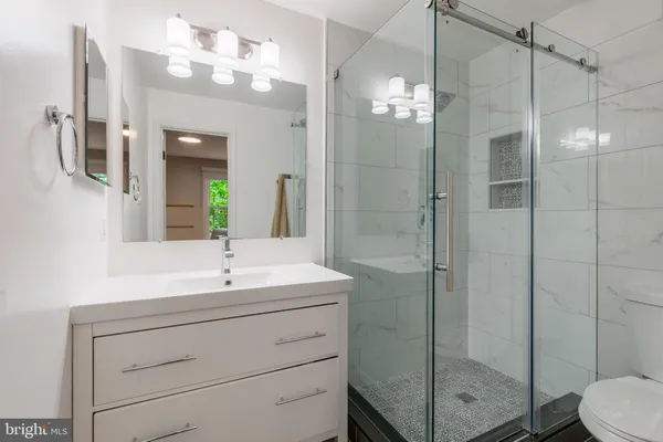 $5,500 | 1126 North Taylor Street, Unit 1, Arlington, VA 22201