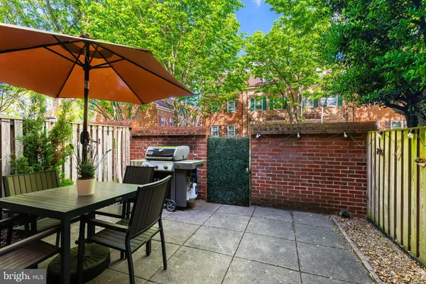 $5,500 | 1126 North Taylor Street, Unit 1, Arlington, VA 22201