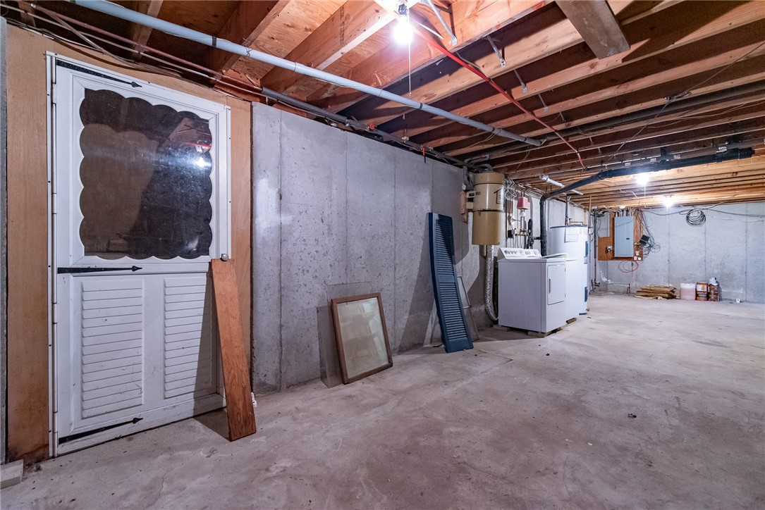 24 Cove Road Westerly, RI 02891 - Photo 38 of 42