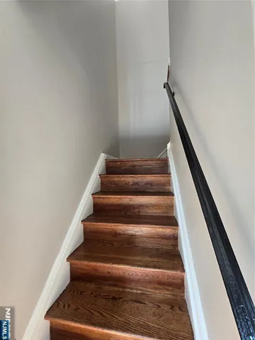 $1,700 | 75 1st Street, Unit 6, Hackensack, NJ 07601