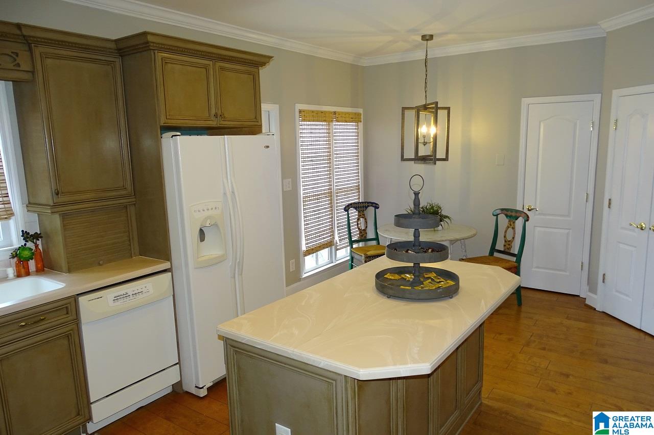 813 Boulder Ridge Circle Birmingham, AL 35244 - Photo 10 of 30