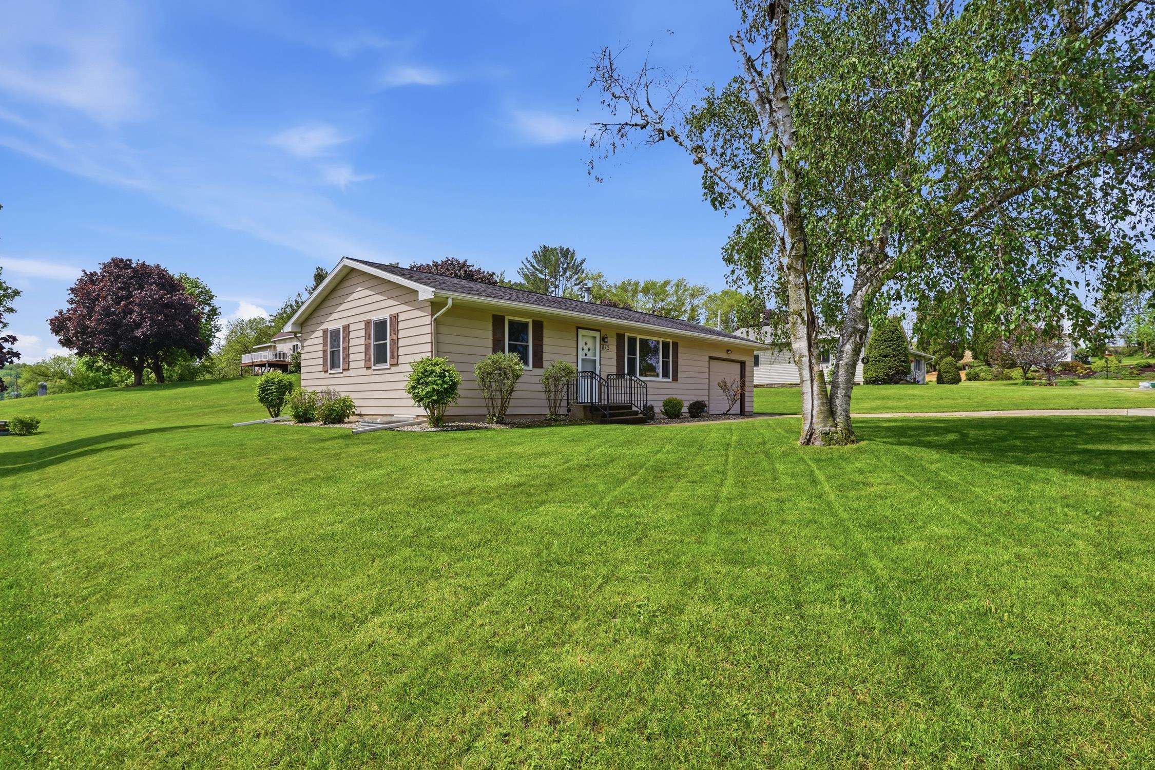 1175 Maple Plain, WI 53577 - Photo 29 of 35