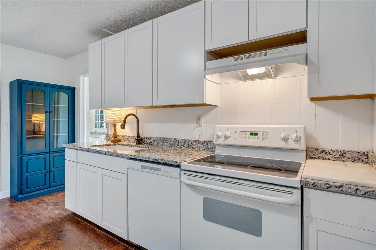 1209 Bishop Road Blacksburg, VA 24060 - Photo 17 of 46 Gallery Image 17