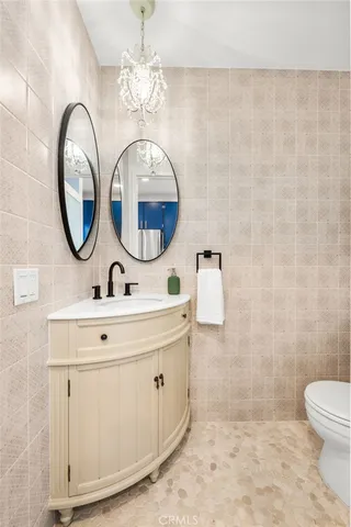 $1,049,999 | 2500 Abbot Kinney Boulevard, Unit 10, Venice, CA 90291