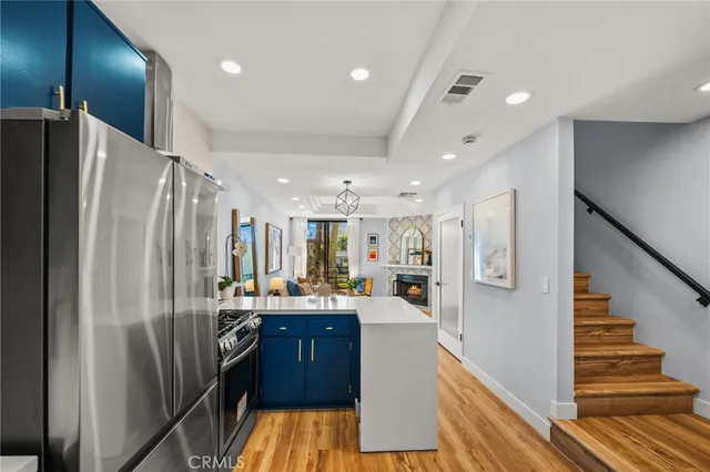 $1,049,999 | 2500 Abbot Kinney Boulevard, Unit 10, Venice, CA 90291