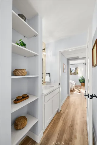 $1,049,999 | 2500 Abbot Kinney Boulevard, Unit 10, Venice, CA 90291