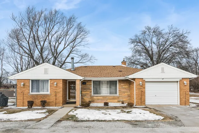 $269,900 | 3904 West 137th Street, Crestwood, IL 60418