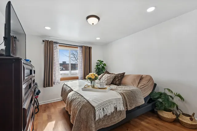 $269,900 | 3904 West 137th Street, Crestwood, IL 60418