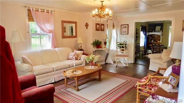 419 Higate Road Hendersonville, NC 28791 - Photo 6 of 23 Gallery Image 6