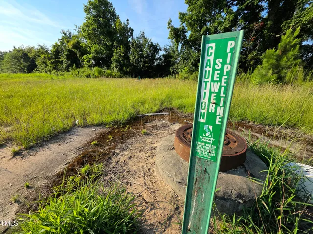 a view of a lake from a yard