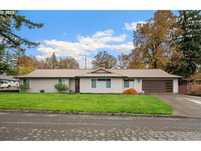 $589,000 | 17125 Southeast Shadow Court, Milwaukie, OR 97267