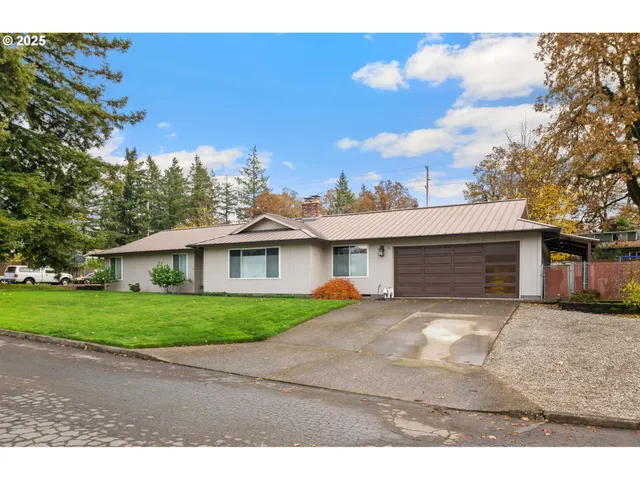 $589,000 | 17125 Southeast Shadow Court, Milwaukie, OR 97267