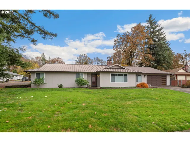 $589,000 | 17125 Southeast Shadow Court, Milwaukie, OR 97267