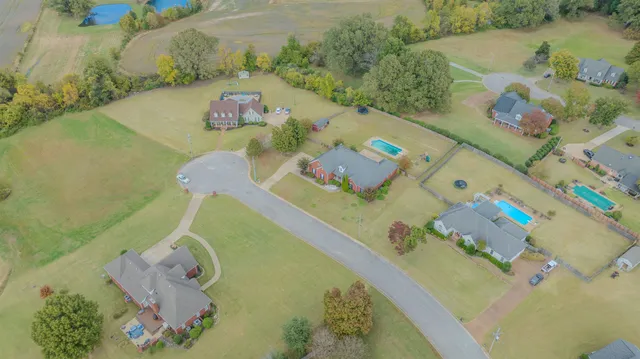a picture of a table with chairs
