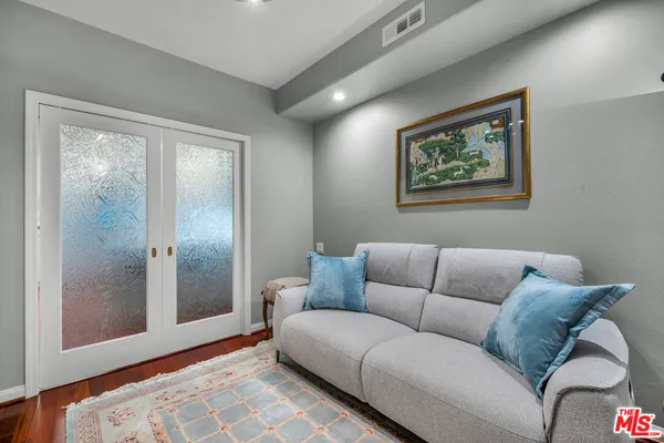 $1,399,000 | 11740 Sunset Boulevard, Unit 22, Los Angeles, CA 90049