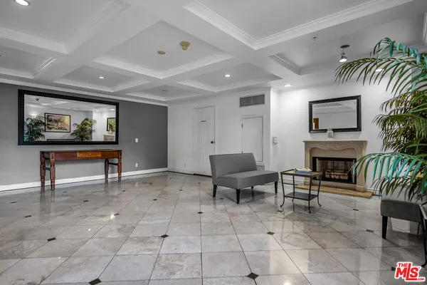 $1,399,000 | 11740 Sunset Boulevard, Unit 22, Los Angeles, CA 90049