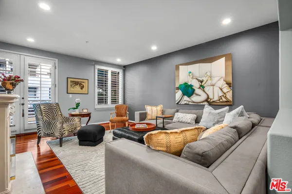 $1,399,000 | 11740 Sunset Boulevard, Unit 22, Los Angeles, CA 90049