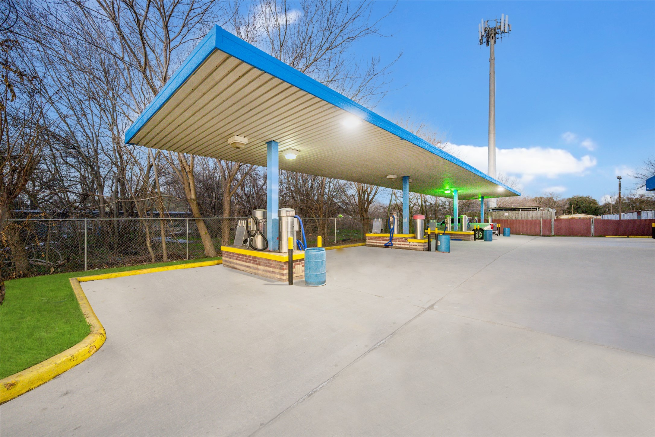 2627 Allen Genoa Road Pasadena, TX 77502 - Photo 29 of 37 a view of a house with a park