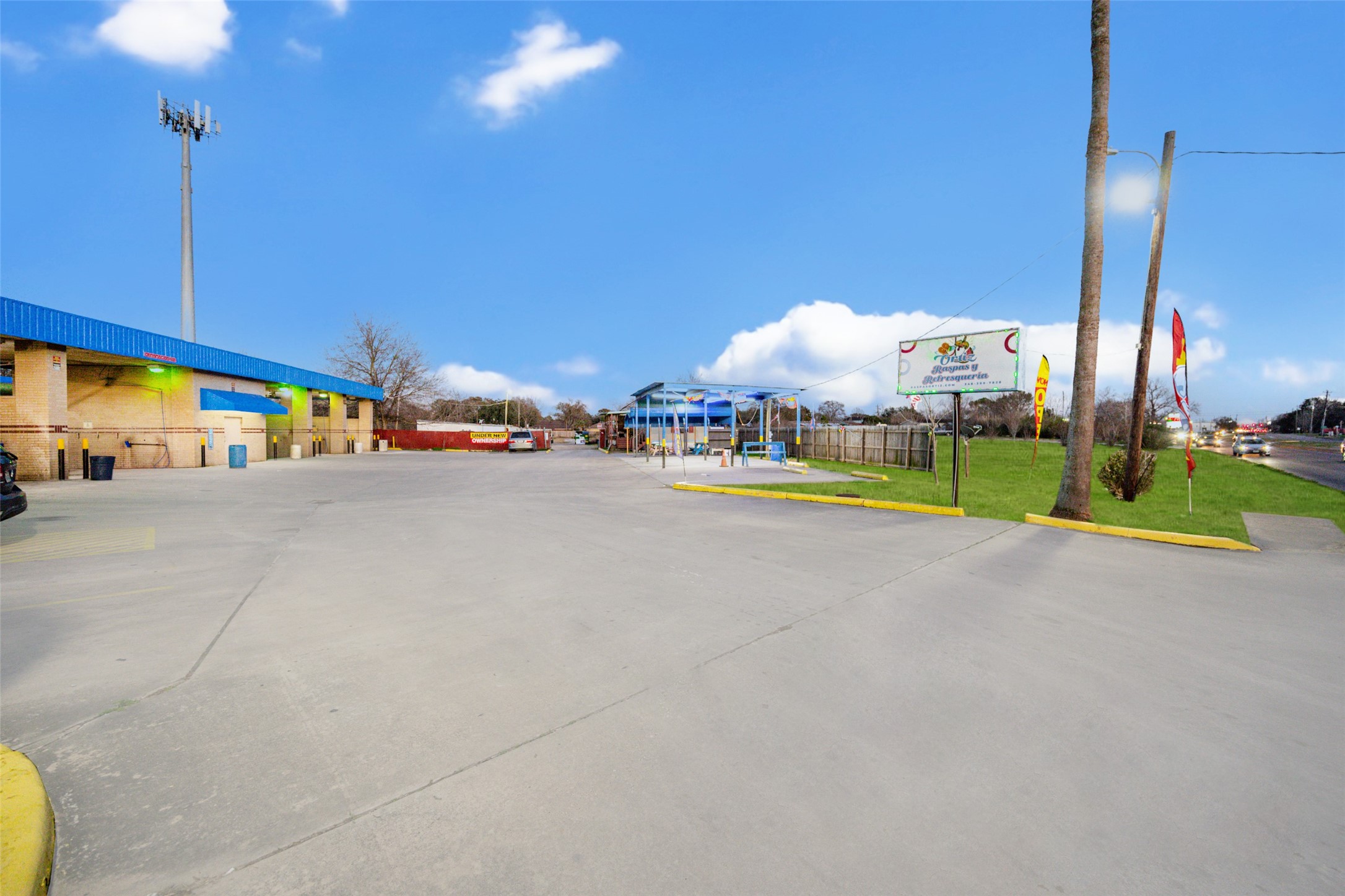 2627 Allen Genoa Road Pasadena, TX 77502 - Photo 4 of 37 a view of a parking area