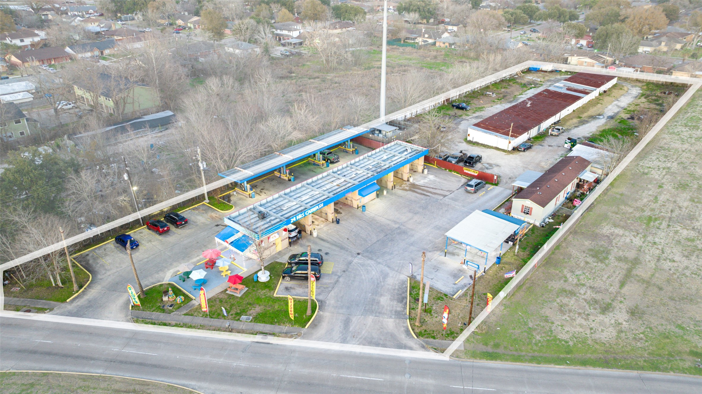 2627 Allen Genoa Road Pasadena, TX 77502 - Photo 7 of 37 a view of swimming pool with a yard