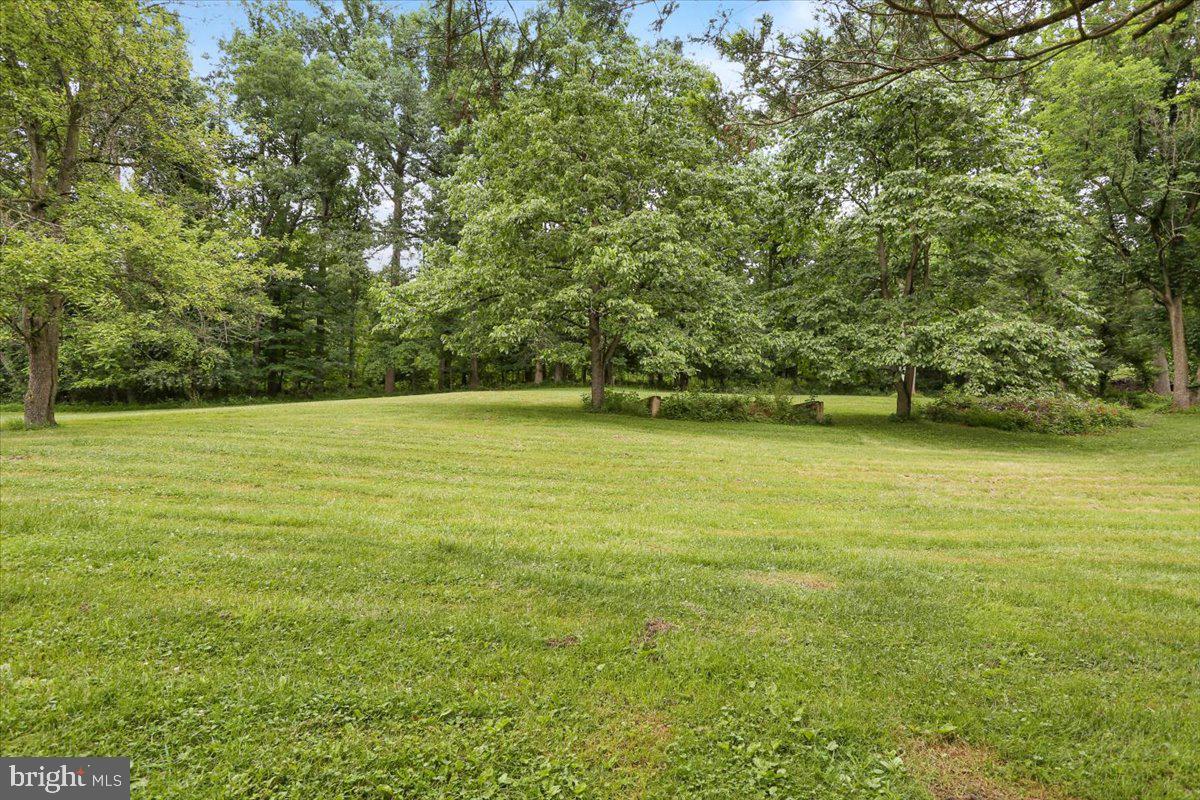 1821 Mount Laurel Road Temple, PA 19560 - Photo 6 of 30 Gallery Image 6