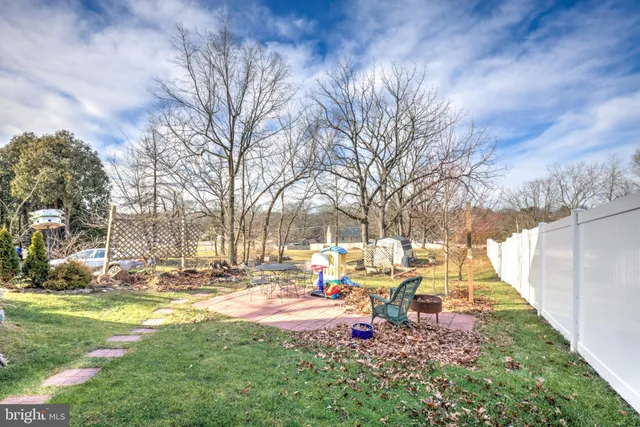 $299,900 | 90 North Reamstown Road, Reamstown, PA 17567