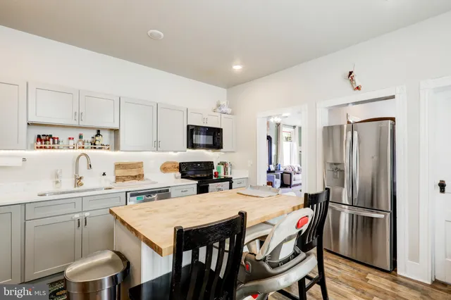 $299,900 | 90 North Reamstown Road, Reamstown, PA 17567