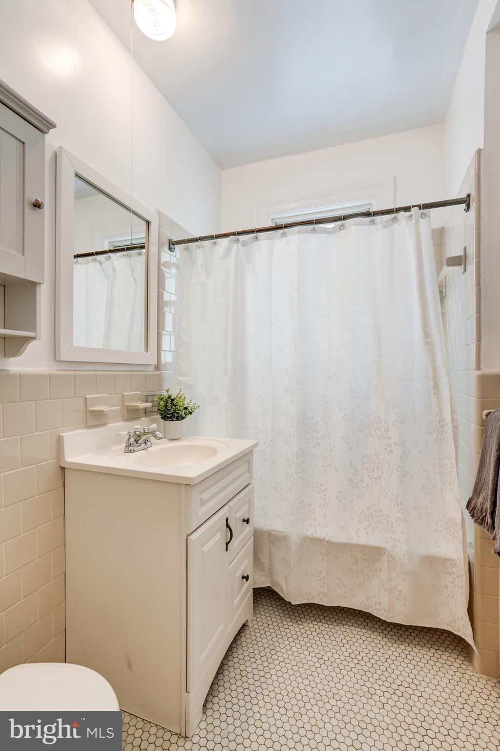 2707 Adams Mill Road Northwest, Unit 408 Washington, DC 20009 - Photo 14 of 21 Storage included