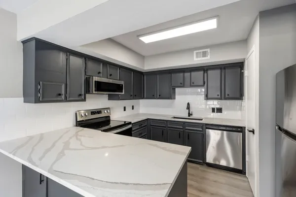 $2,700 | 2226 Nantucket Drive, Unit A, Houston, TX 77057