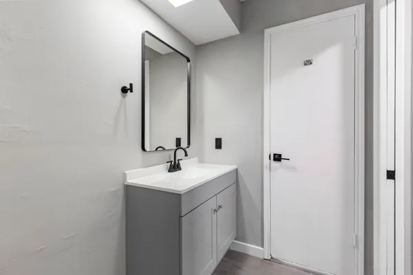 $2,700 | 2226 Nantucket Drive, Unit A, Houston, TX 77057