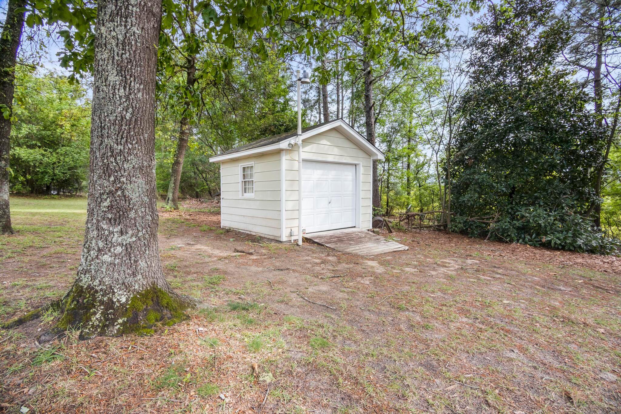 116 Whitehall Road North Augusta, SC 29841 - Photo 29 of 37 F43787CB-A171-44CC-8DA1-DABFFD1EF389