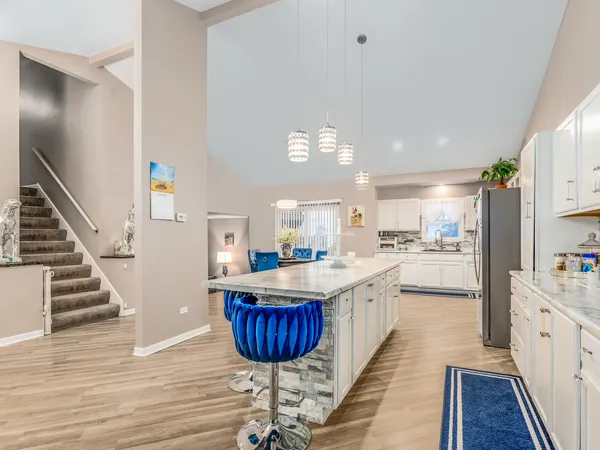 $399,900 | 1811 Cumberland Drive, Plainfield, IL 60586