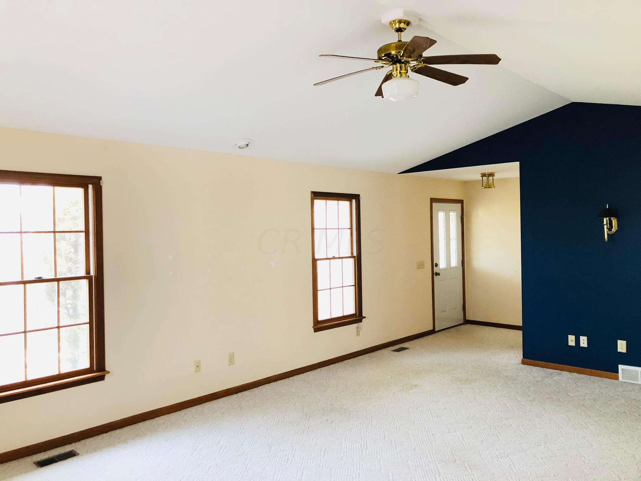 13060 Flint Ridge Road Southeast Newark, OH 43056 - Photo 4 of 44 IMG_1857