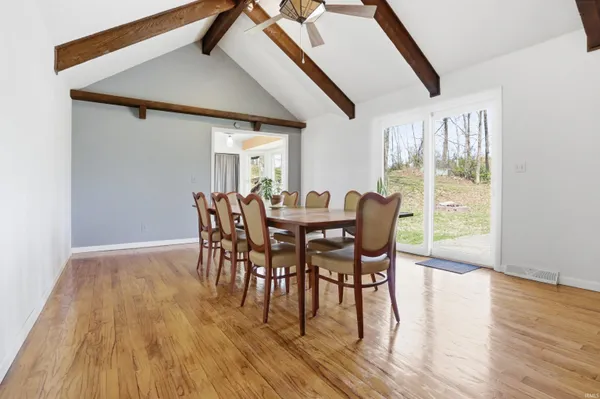 $324,900 | 5122 Woodridge Drive, Newburgh, IN 47630