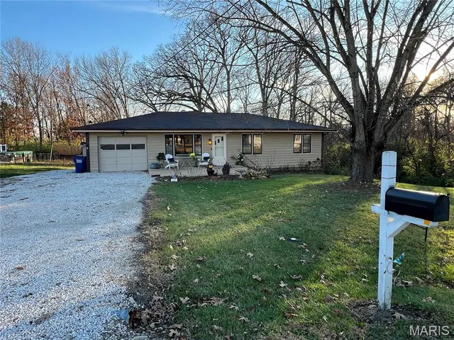 $249,000 | 10 Doris Avenue, O'Fallon, MO 63368