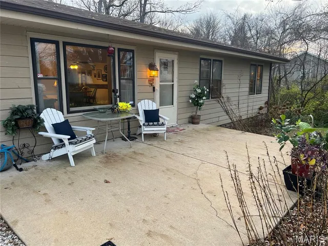 $249,000 | 10 Doris Avenue, O'Fallon, MO 63368