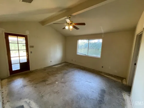 $319,900 | Undisclosed Address, Bakersfield, CA 93312