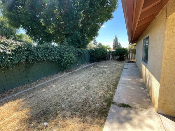 $319,900 | Undisclosed Address, Bakersfield, CA 93312